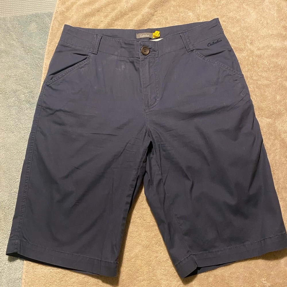 Women’s Navy Blue Cabelas Shorts Size 4